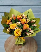 Букет цветов из:  Альстромерии и Розы в Долгодеревенское