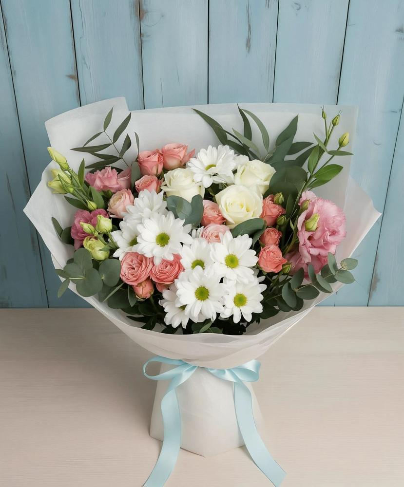 Букет цветов из: Розы, Лизиантусы и Хризантемы в Долгодеревенское