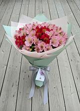 Букет цветов из:  Альстромерии в Долгодеревенское