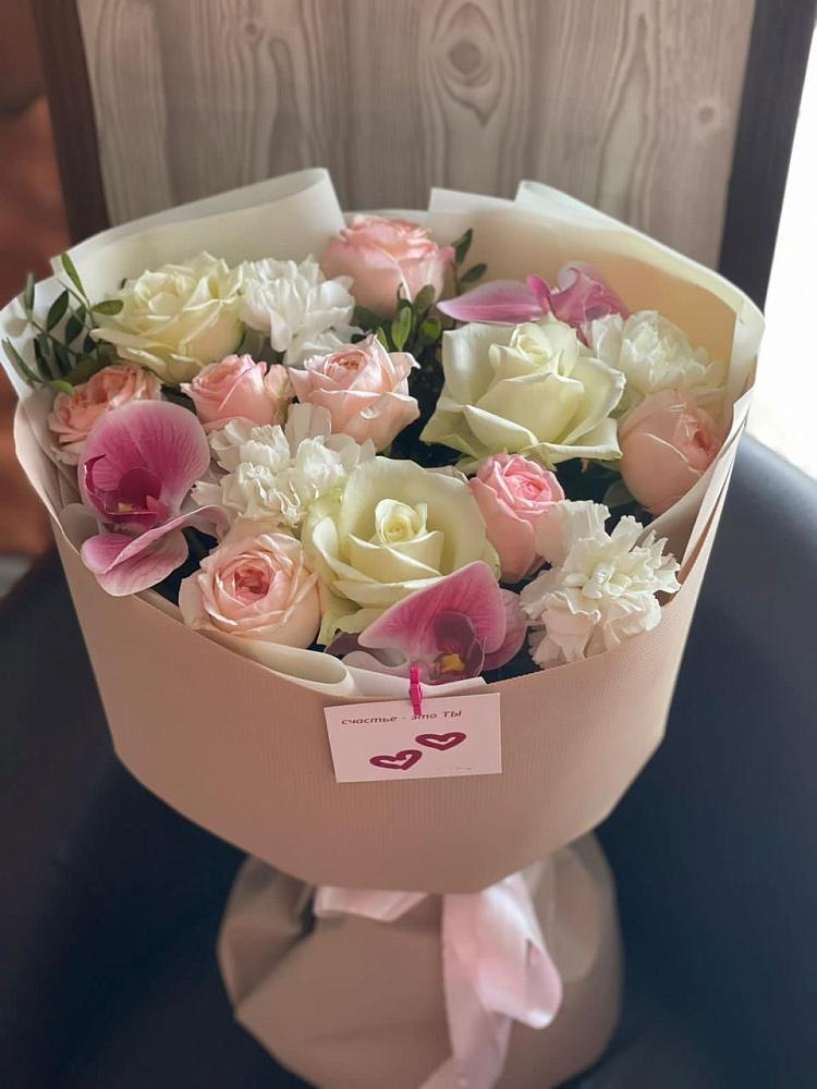 Букет цветов из: Орхидеи, Розы и Гвоздики в Долгодеревенское