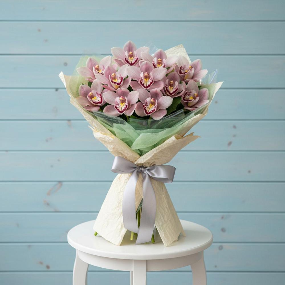 Букет цветов из: Орхидеи и Розы в Долгодеревенское