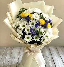 Букет цветов из:  Ирисы, Хризантемы и Розы #REPLACE_PRED# Долгодеревенское