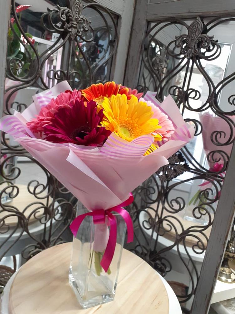 Букет цветов из: Герберы в Долгодеревенское