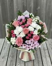 Букет цветов из:  Альстромерии, Гвоздики, Розы и Хризантемы в Долгодеревенское