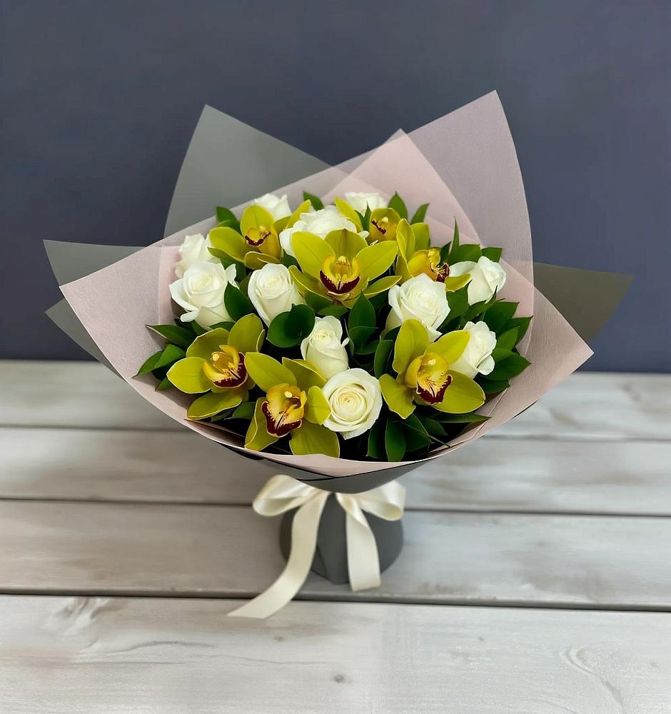 Букет цветов из: Орхидеи и Розы в Долгодеревенское