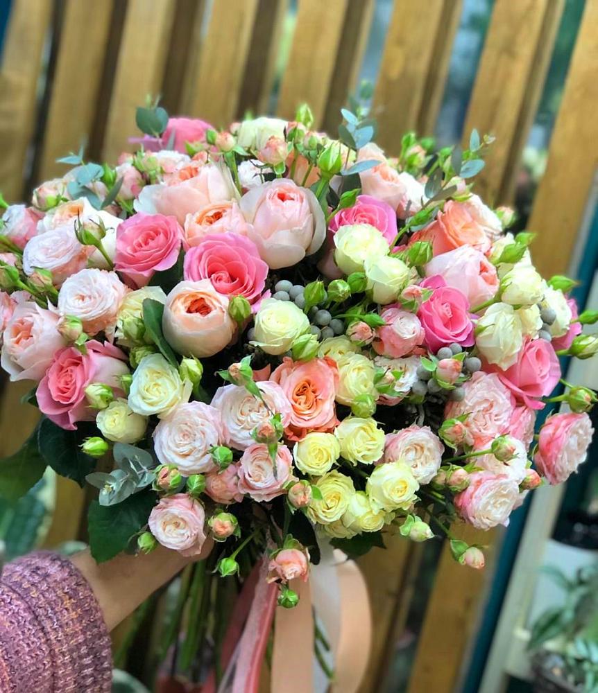 Букет цветов из: Розы в Долгодеревенское