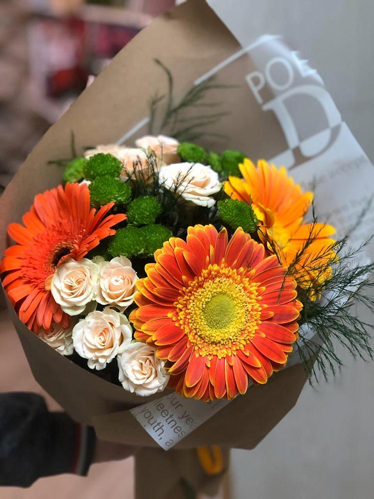 Букет цветов из: Герберы, Хризантемы и Розы в Долгодеревенское